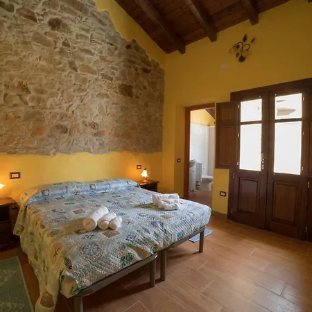 Arroccas De Is Istellas *