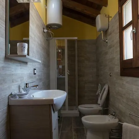 Arroccas De Is Istellas أربوس