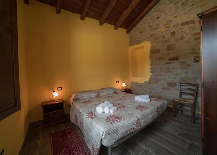 Agroturismo Arroccas De Is Istellas *